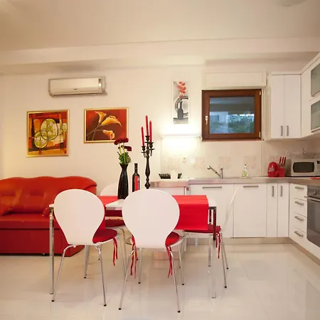 Apartment Anamaria Podstrana
